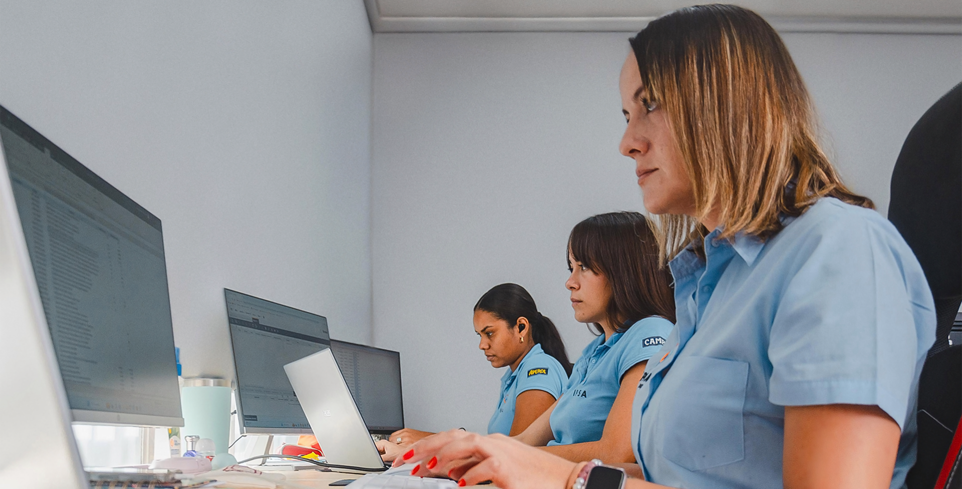 Empleo personal de ipsa trabajando